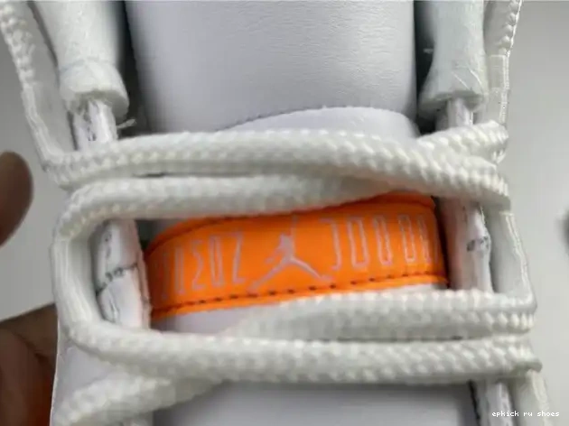 Rep CITRUS RETRO JORDAN AIR BRIGHT LOW 11 AH7860-139 0526